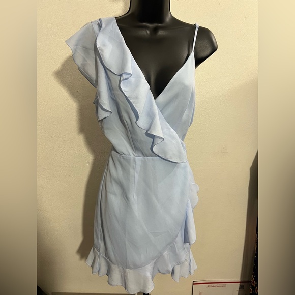 Superdown areanna wrap dress Light Blue Ruffle Wrap Dress - Picture 5 of 13
